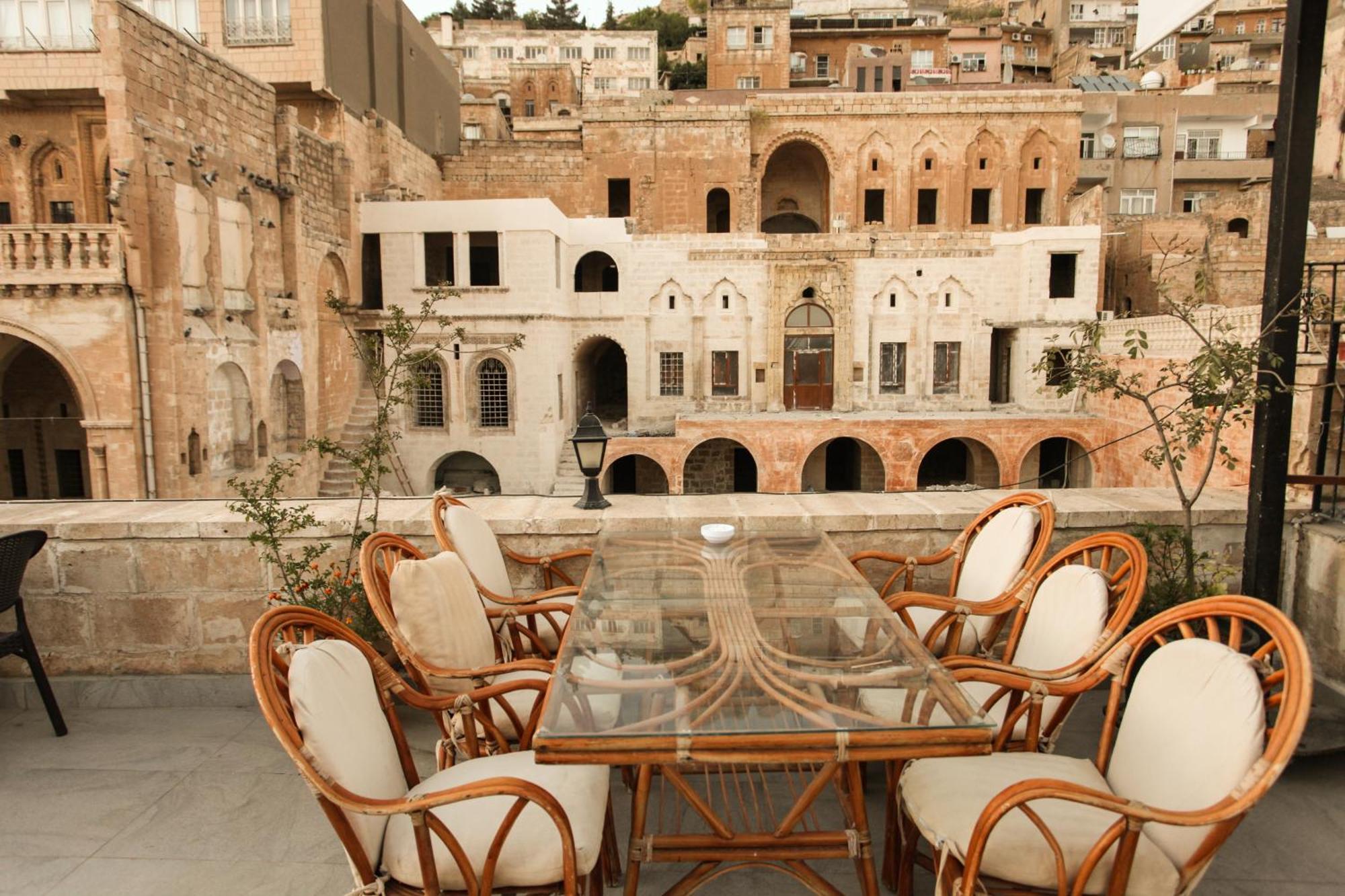 Tughan Hotel Mardin Exterior foto