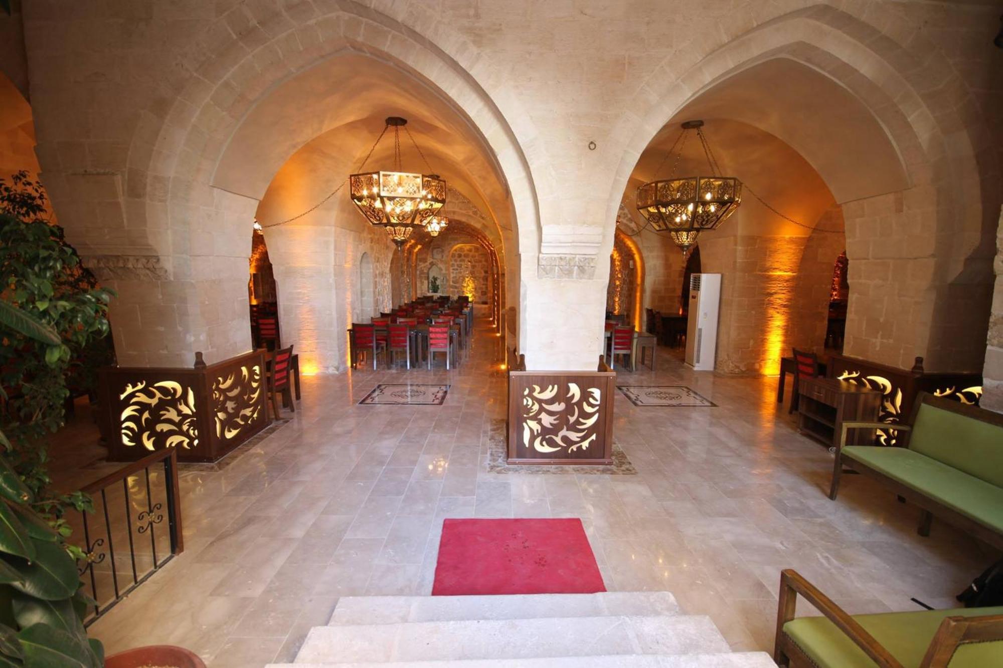 Tughan Hotel Mardin Exterior foto